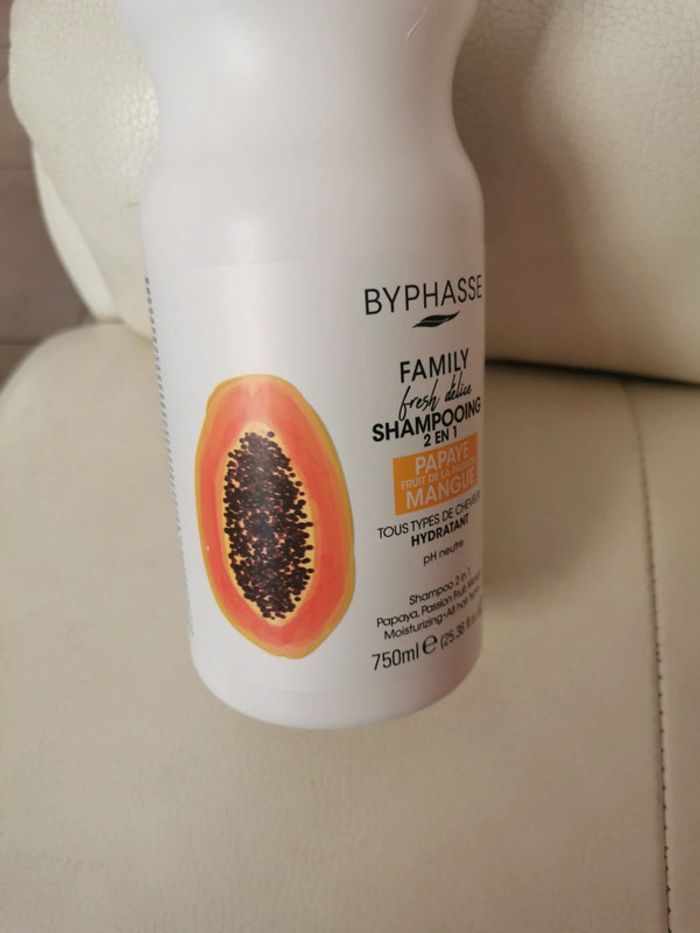 Shampooing 2 en 1 Byphasse grand format papaye - photo numéro 2