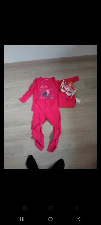 Pyjama 5 6 ans neuf sergent major