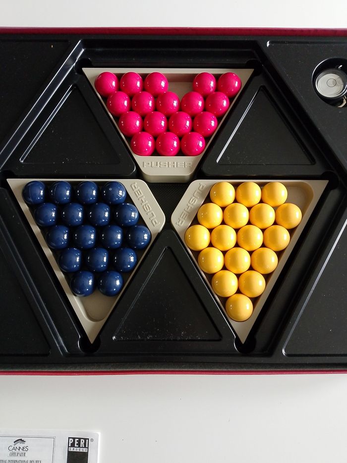 Pusher l'art de placer ses billes peri spiele complet - photo numéro 5