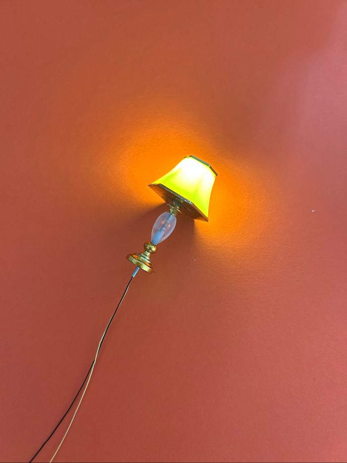 Lampe lumineuse pour  maison de poupée - photo numéro 8