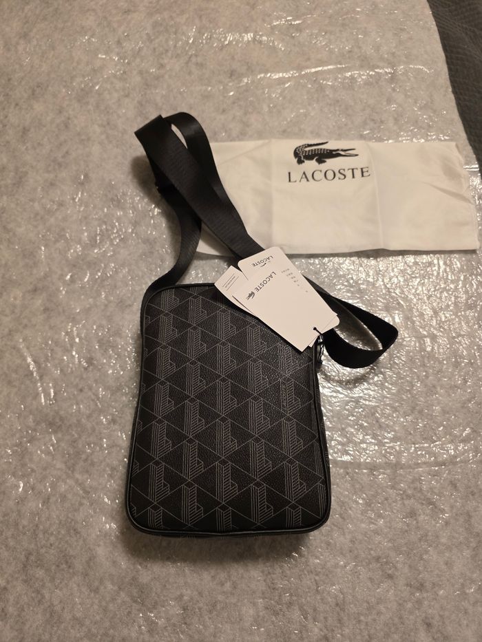 Sac à bandoulière Lacoste - photo numéro 4