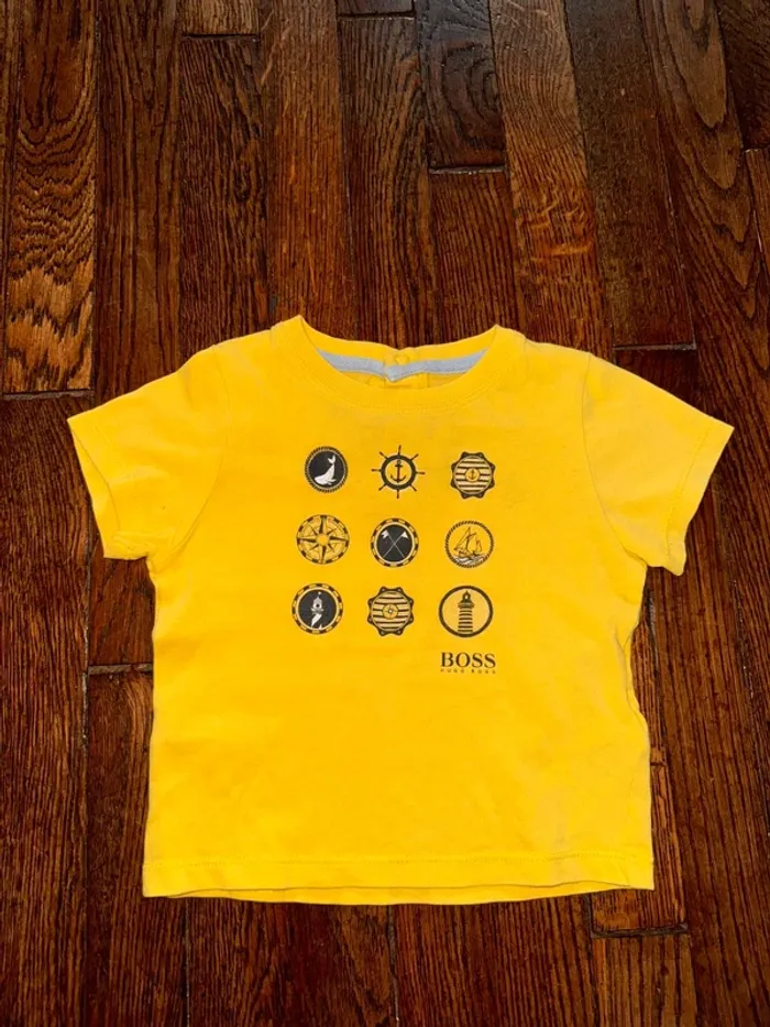 T-shirt Hugo boss 6 mois