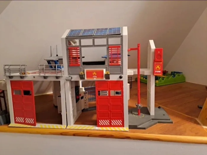 Caserne de pompiers Playmobil