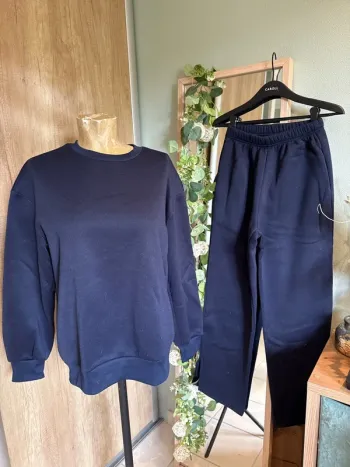 Survêtement femme avec pantalon jambes larges fendues en bas