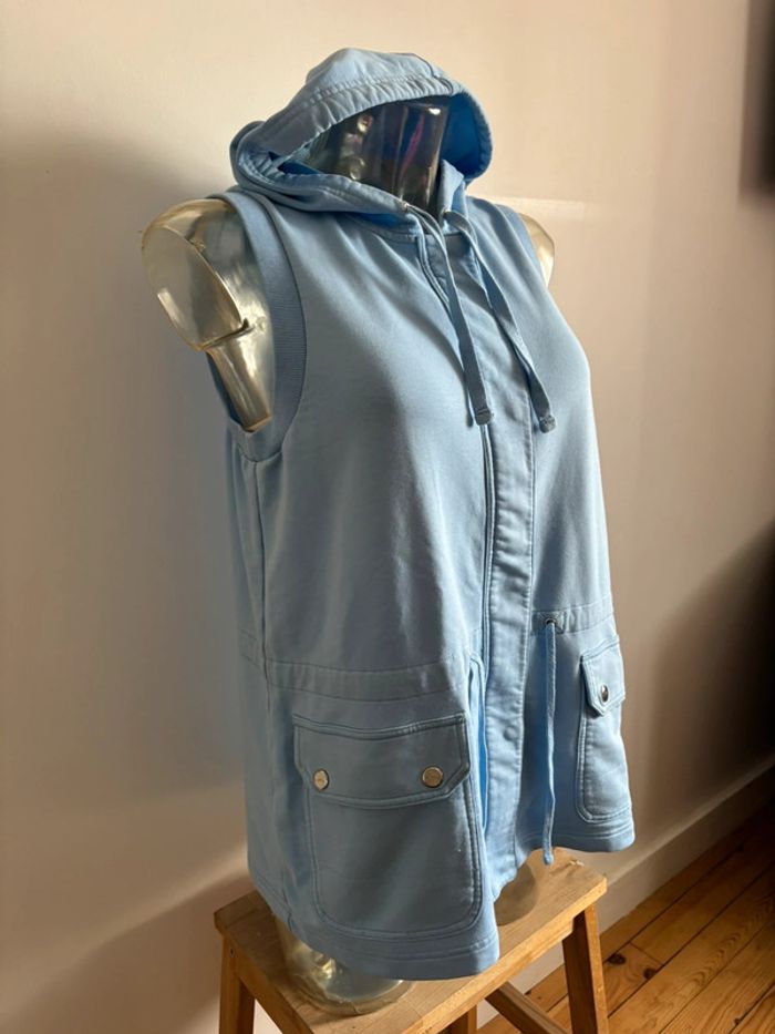 Sweat sans manches à capuche - photo numéro 3