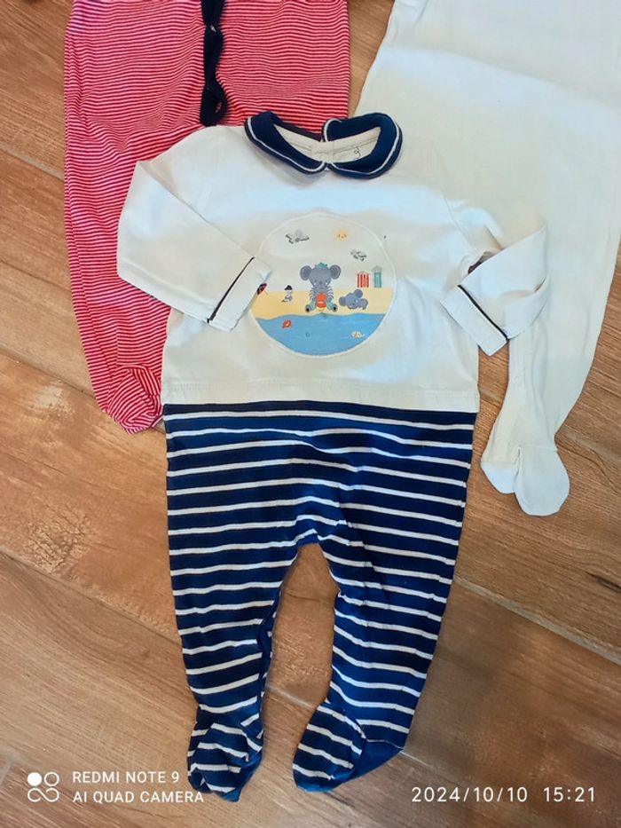 Ensemble 3 pyjamas fins pour demi saison Petit Bateau 6 mois - photo numéro 2