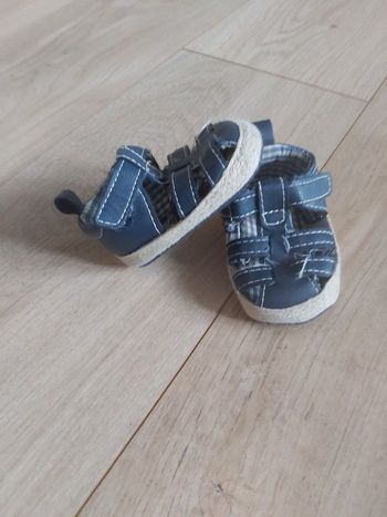 Sandales mixte garçon/fille taille Tex 18/19 Neuves