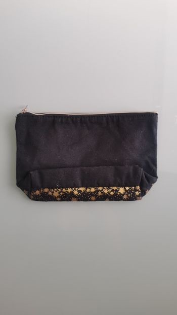 Pochette noir et doré