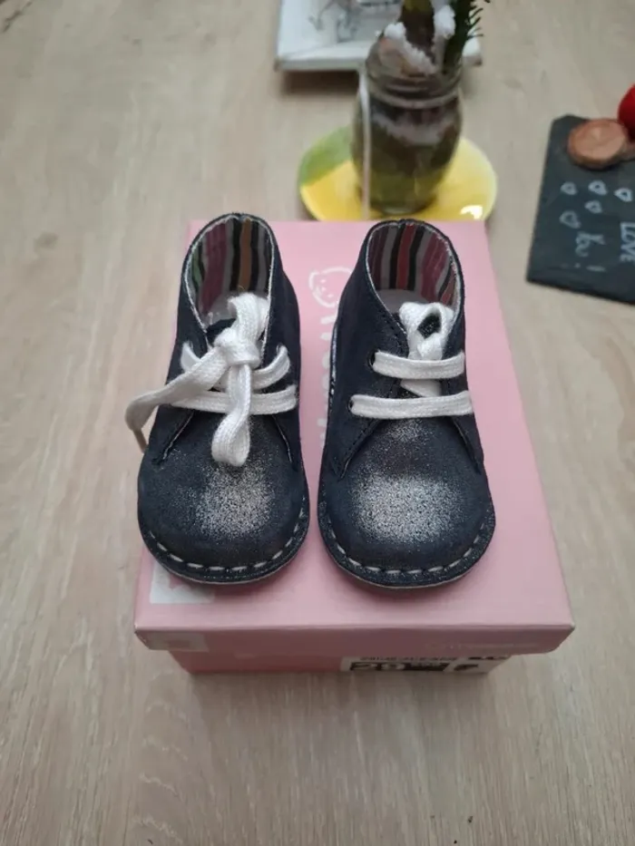Chaussure bébé - photo numéro 2