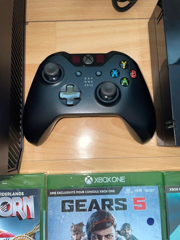 Console Xbox One - Edition Day One 2013 Kinect Loose Noire PAL Microsoft + 3jeux - photo numéro 2