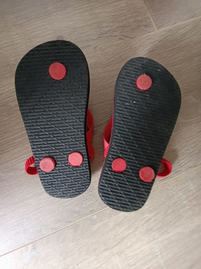 Tong Mickey taille 22 - photo numéro 3