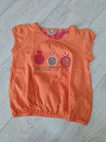 Haut MC 9 ans fille comme neuf