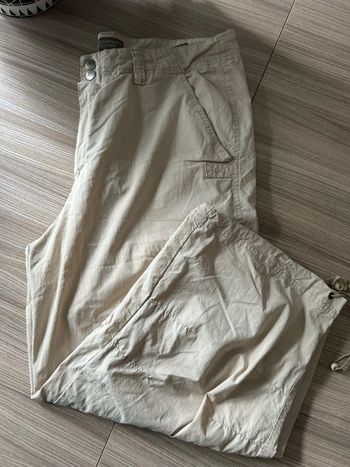 Pantacourt Armand Thierry taille 44 ( lire annonce )