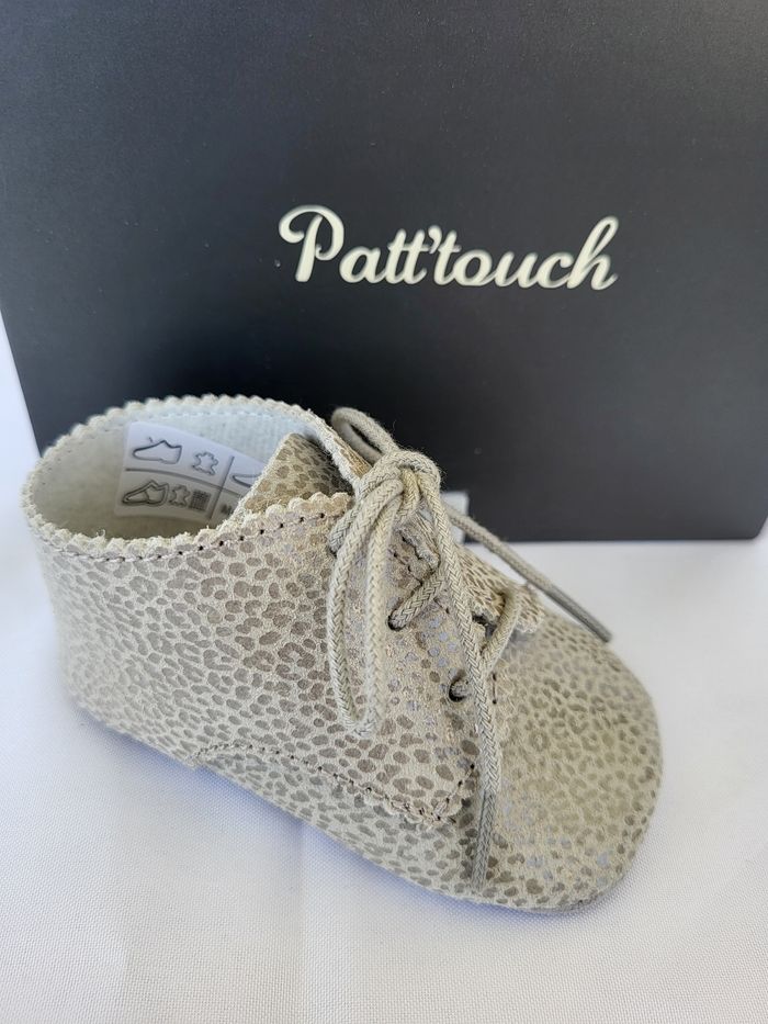 Chaussures bébés en cuir léopard gris Point 18 Made in France 🇨🇵 - photo numéro 2