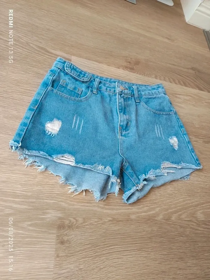 Magnifique short en jean shein taille 14 ans