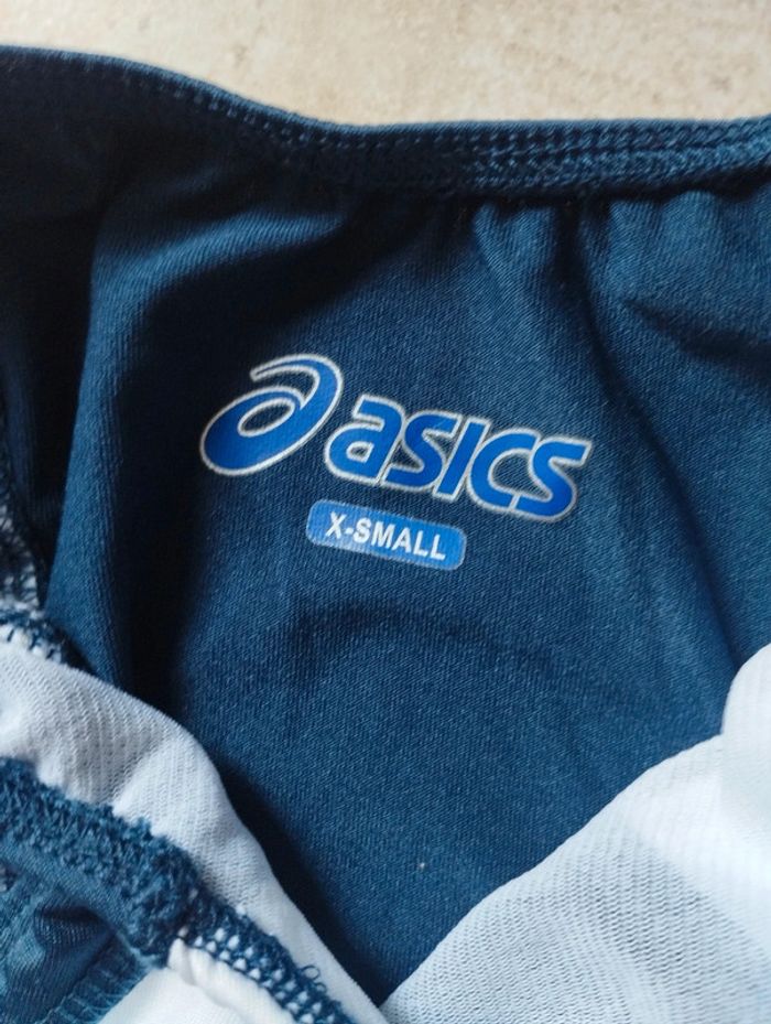 Brassière de sport Asics neuve - photo numéro 5