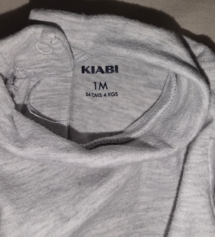 Sous pull gris ML 1 mois - photo numéro 3