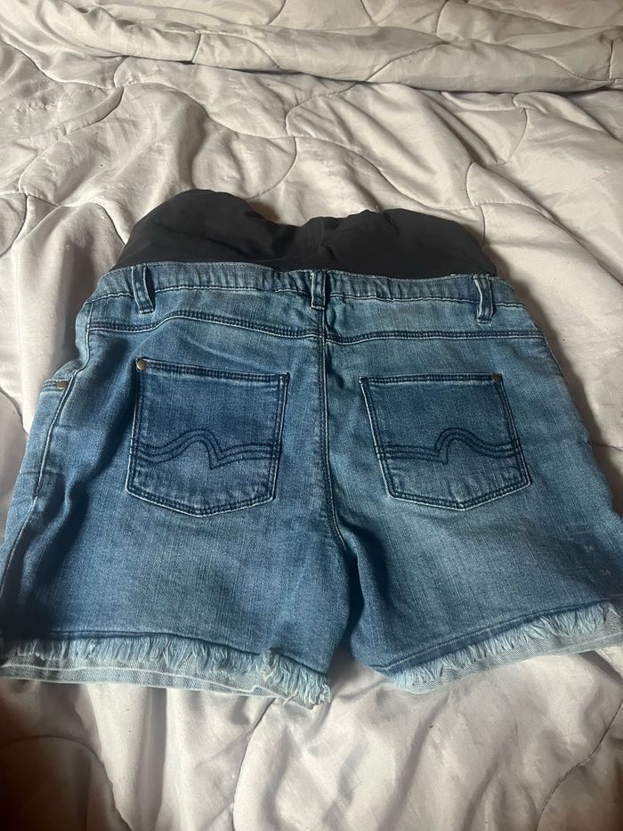Short de grossesse en jean - photo numéro 2