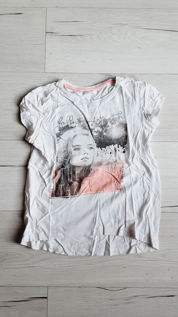 Vêtement fille tee-shirt manches courtes motif femme taille 10 ans
