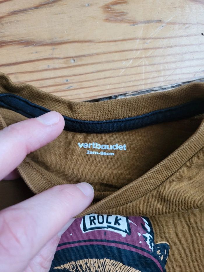 T shirt 2 ans - photo numéro 2