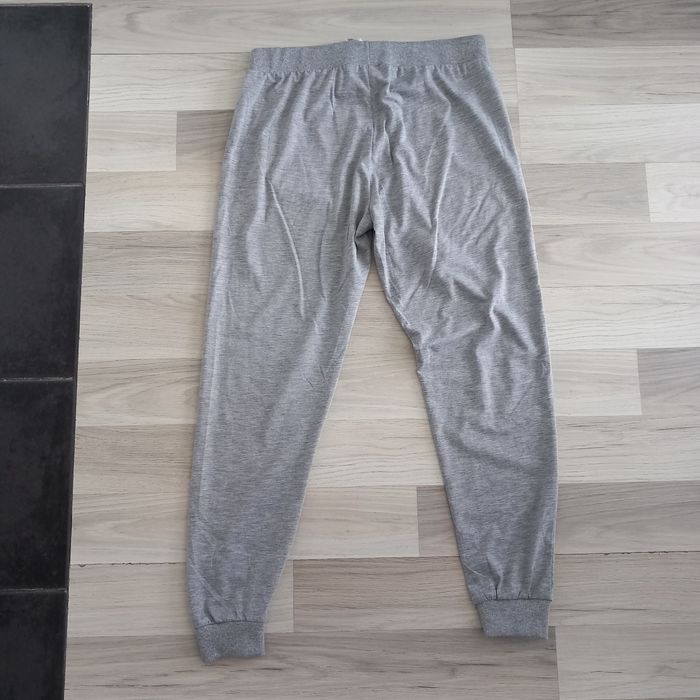 Pyjama femme 2 pièces (t-shirt + pantalon) Disney taille M - photo numéro 10