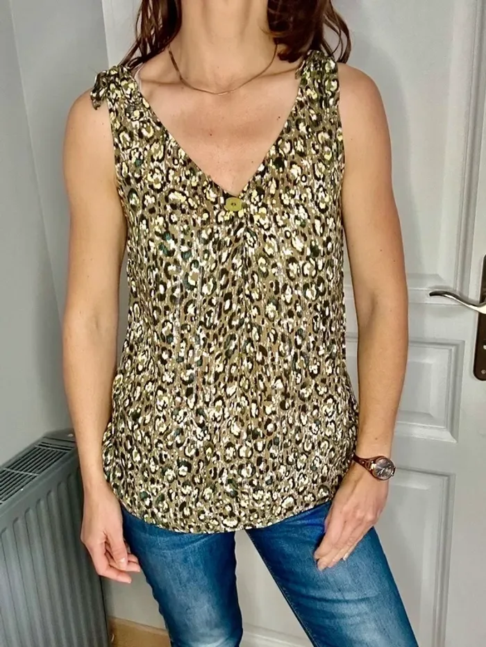 Ravissant petit haut – Grain de Malice – Taille 38 / M - photo numéro 2