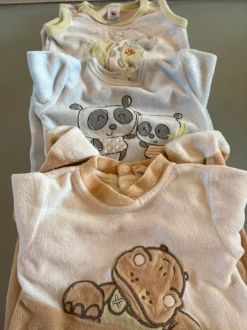 3 pyjamas velours