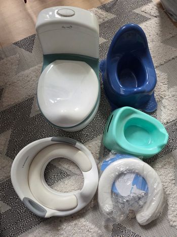Pot siege bébé et reducteur toilettes WC