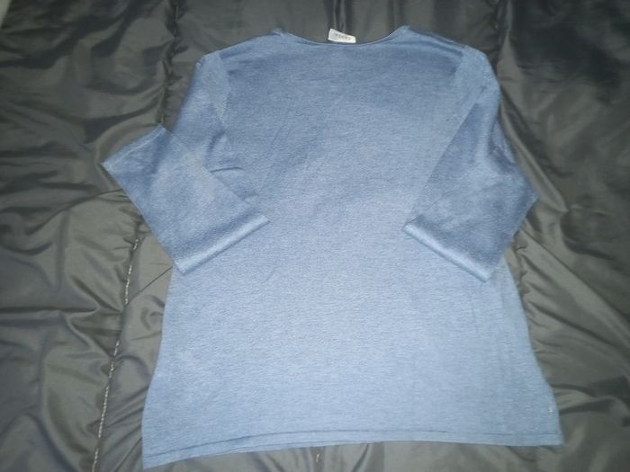 Pull canda - photo numéro 2