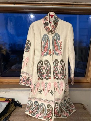 Manteau folklorique