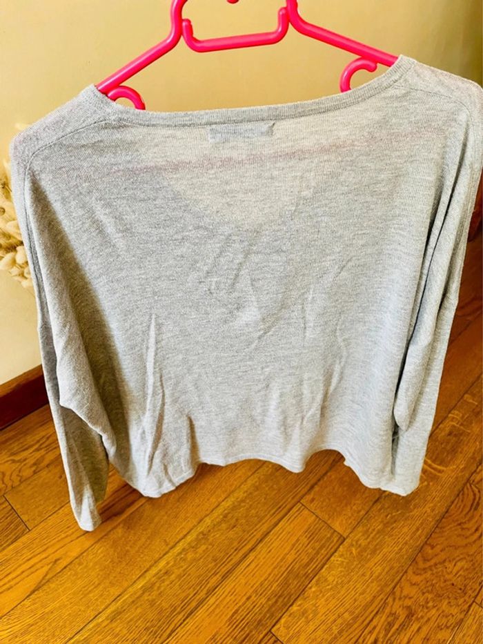 Sublime pull gris mango taille XS décolleté en V - photo numéro 4