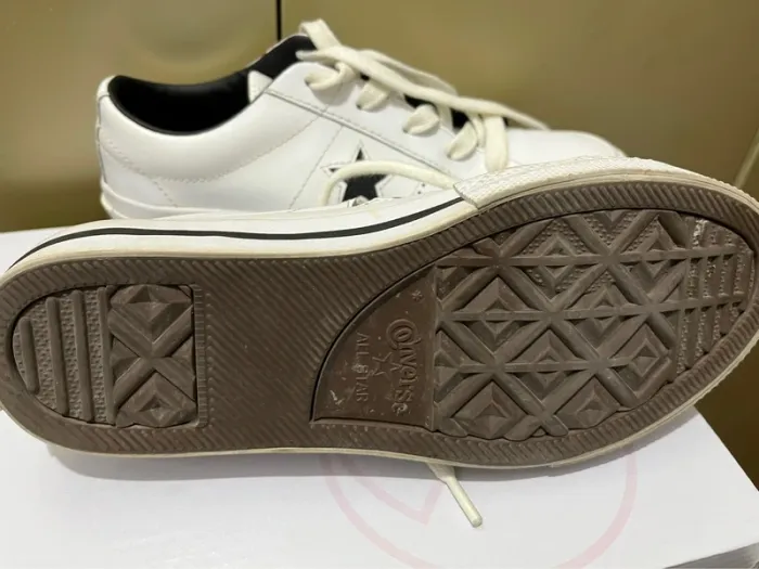 Converse blanche - photo numéro 3