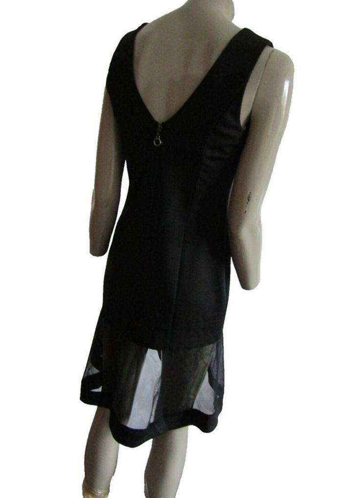 robe chic marque m&g monogram taille indiquée S = 36/38 - photo numéro 3