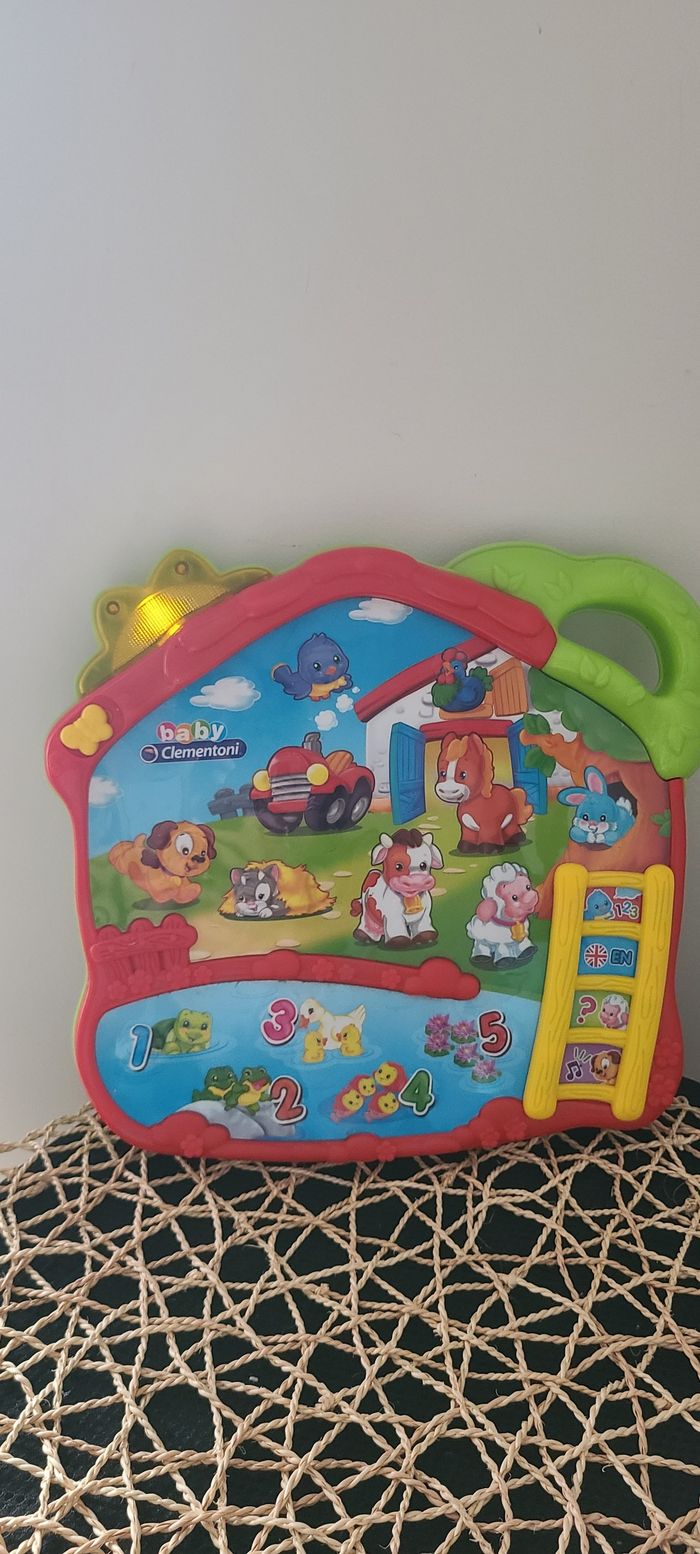 Clementoni  La Ferme Chante Et Apprend