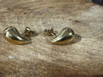 Boucles d’oreilles gouttes acier inoxydable or neuve