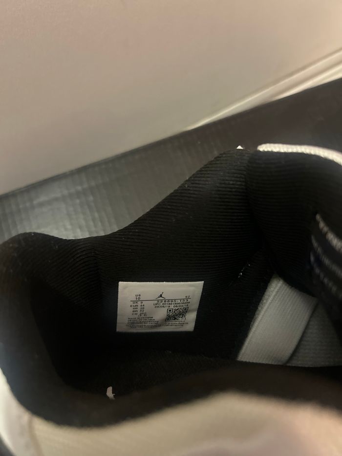 Jordan 11 rétro basse irisée - photo numéro 4