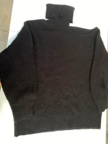Pull épaule dénudée