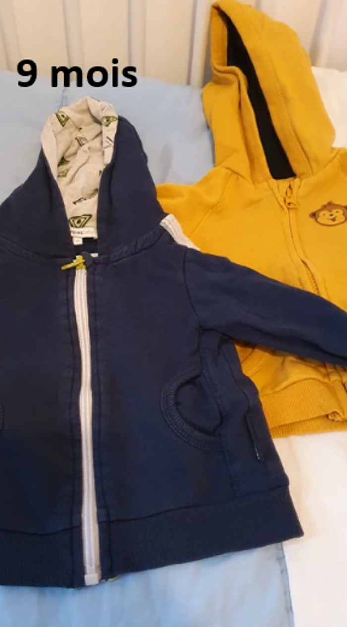 Lot de gilets 9 mois