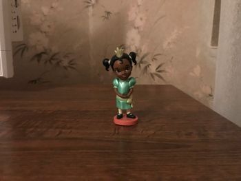 Figurine tiana enfant la princesse et la grenouille 🐸