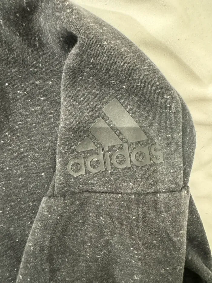 Gillet Adidas noir/gris - photo numéro 2