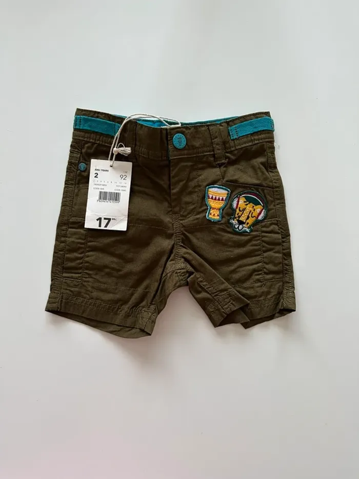 Short vert kaki - 2 ans - DPAM - neuf avec étiquette