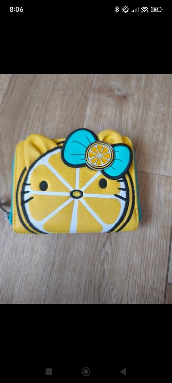 Porte carte Loungefly Hello Kitty Citron 🍋