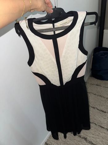 Magnifique robe naf naf taille 34 peu porté