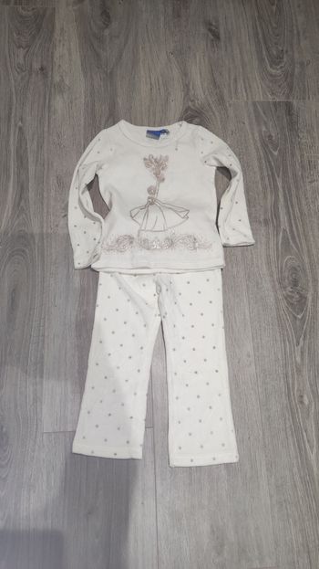 Pyjama reine des neiges  2 ans
