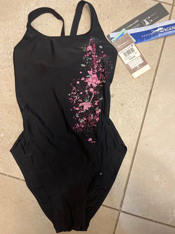 Maillot de bain Champion taille M neuf avec étiquette 