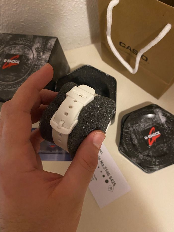 Montre G Shock blanche noire - photo numéro 3