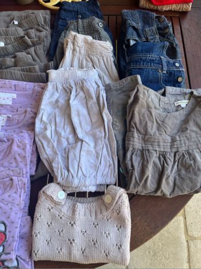Lot vêtements filles 5 ans (21 pièces) - photo numéro 4