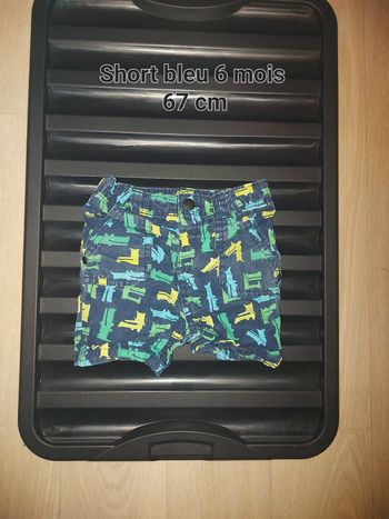 Short été marine 6 mois 67 cm.