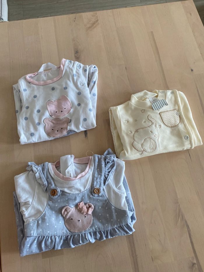 Lot 3 pyjamas - taille 2 mois