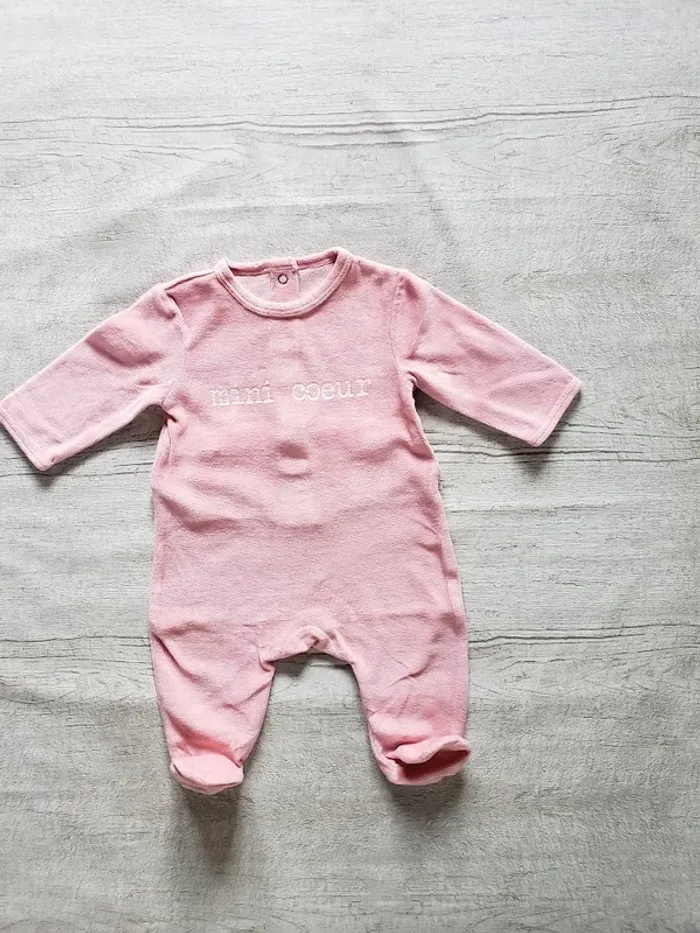 Grenouillère Kiabi velours 3 mois rose - photo numéro 3